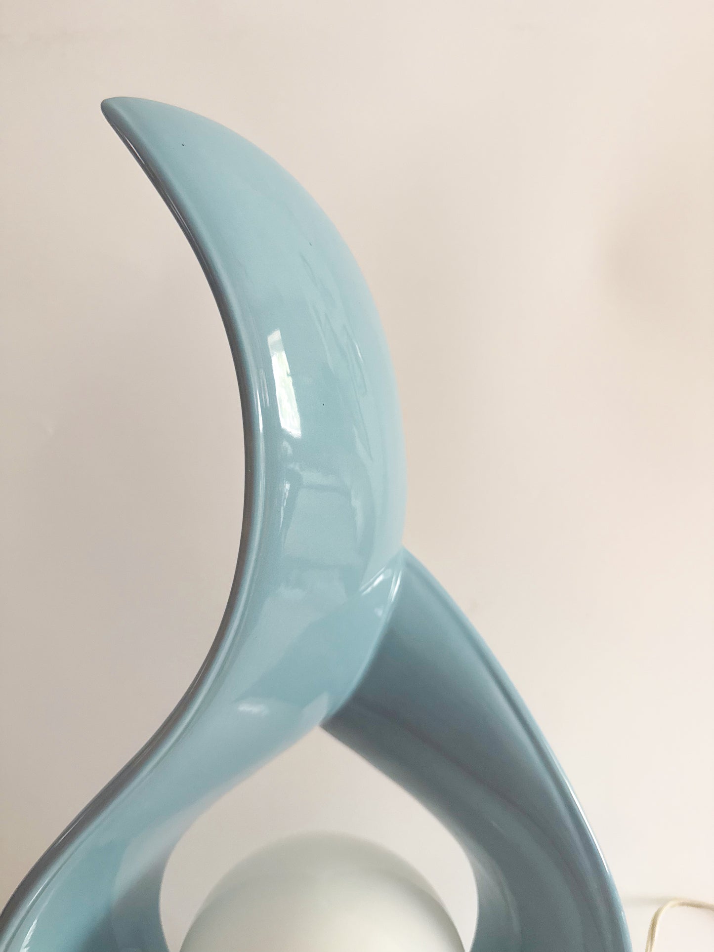 Sculptural Teardrop Table Lamp – Sky Light Blue – 1980s Postmodern Style