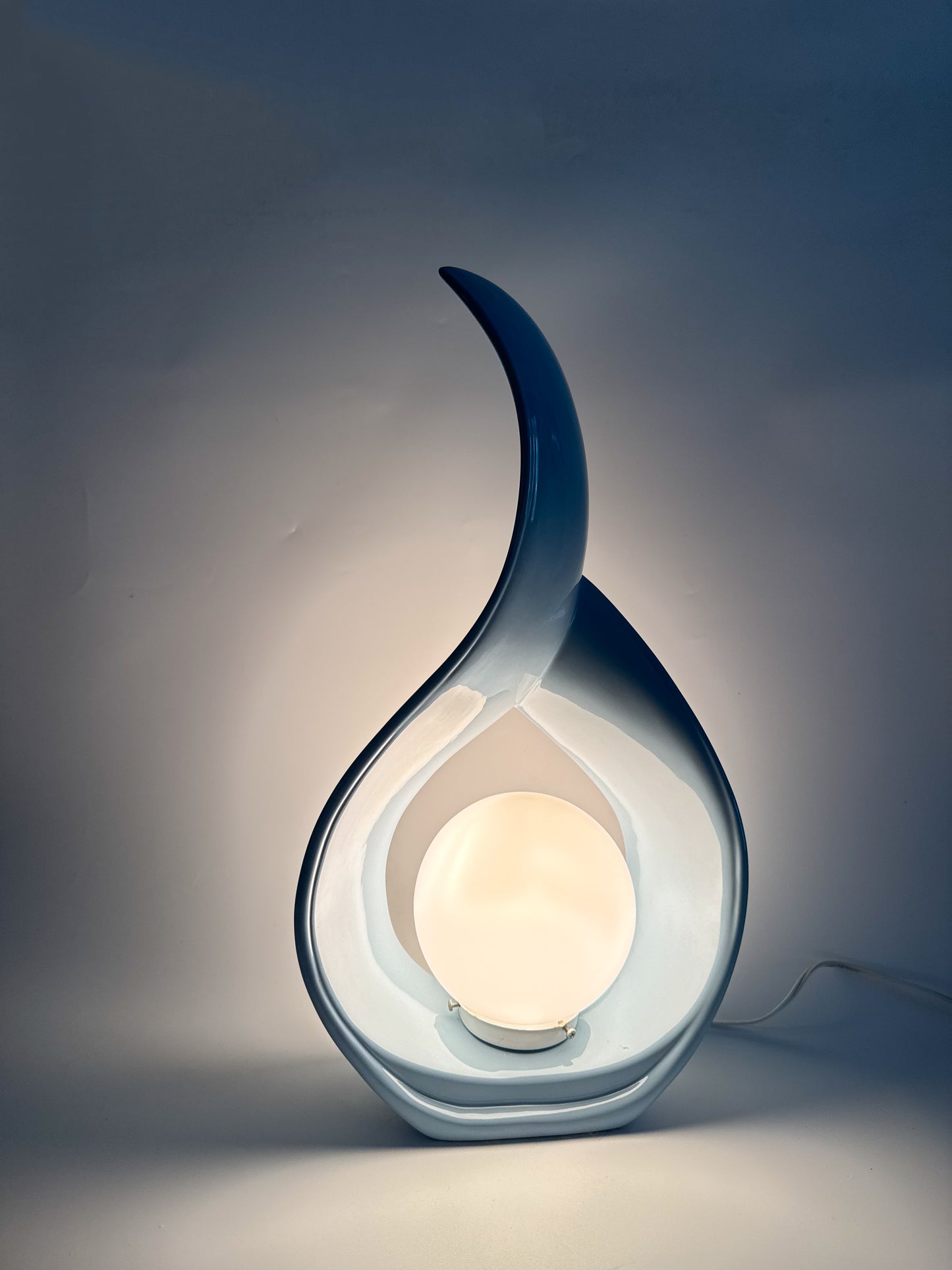 Sculptural Teardrop Table Lamp – Sky Light Blue – 1980s Postmodern Style