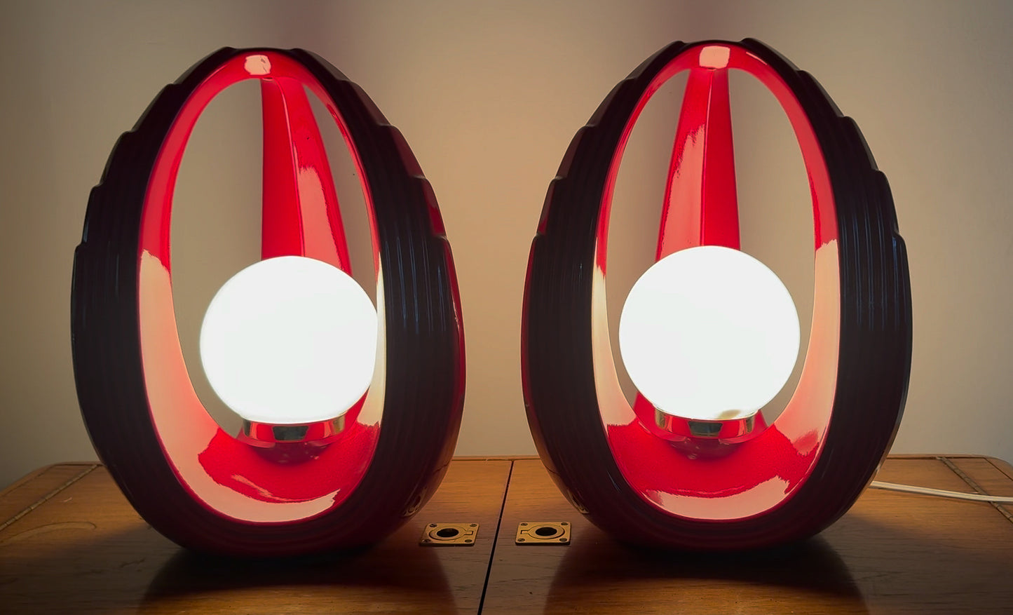 Pair of Red Space Age Sculptural Ceramic Table Lamps, Canada 1980s Post Modern