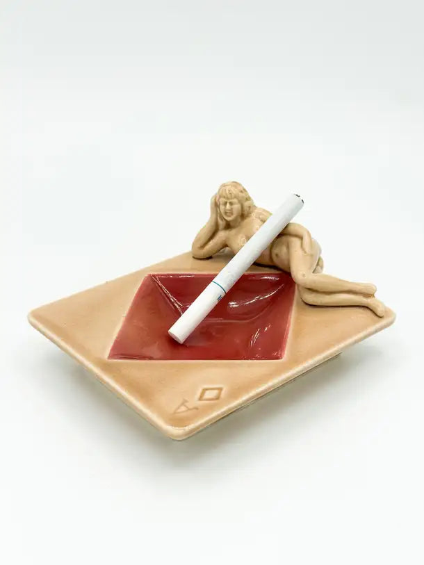 Pin-up Ceramic Deck Aces Diamond Card Ashtray