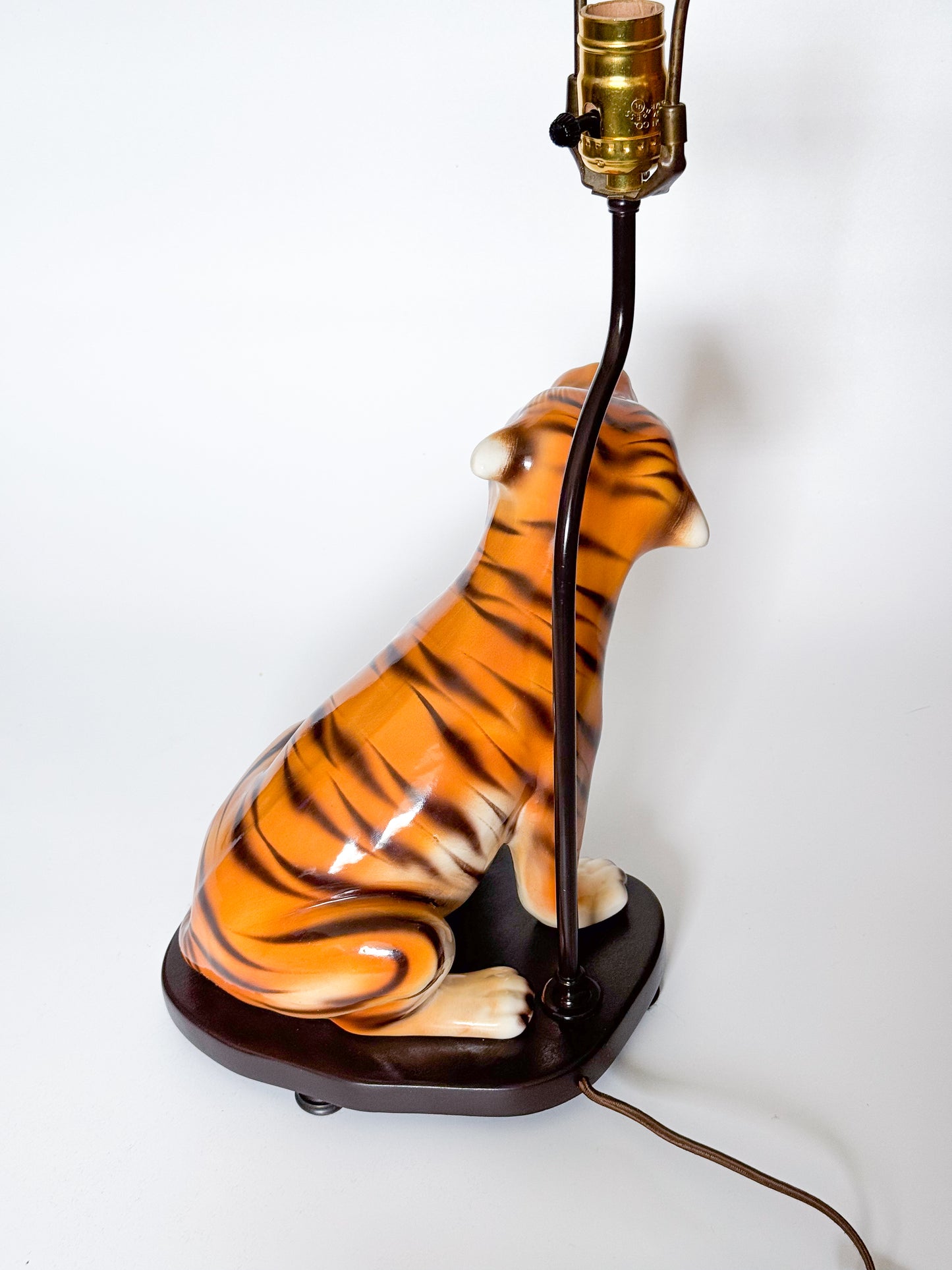 Tiger Cat Ceramic Table Lamp