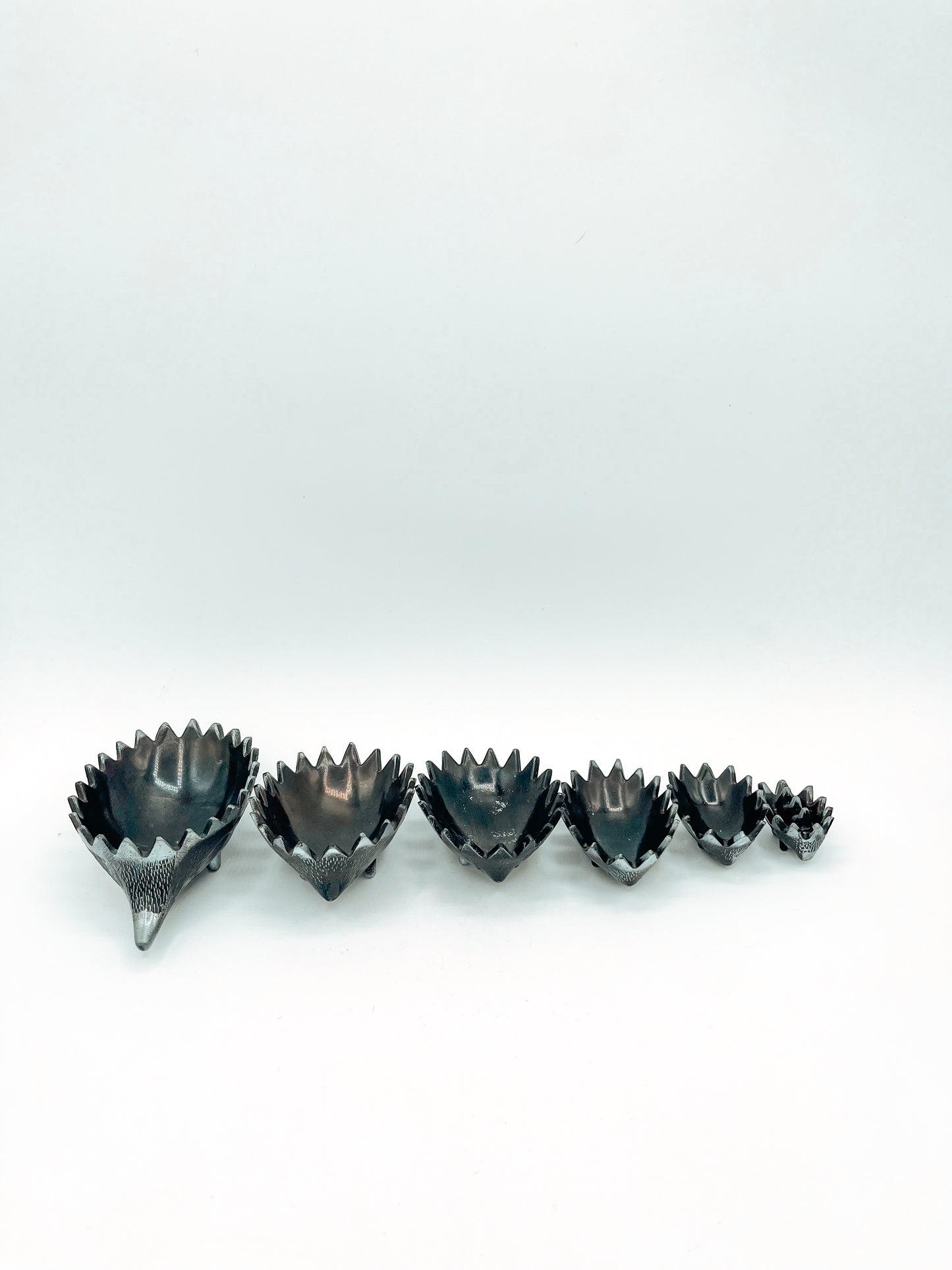 Set of 6 Hedgehog Sculptures Ashtray - Walter Bosse Stackable