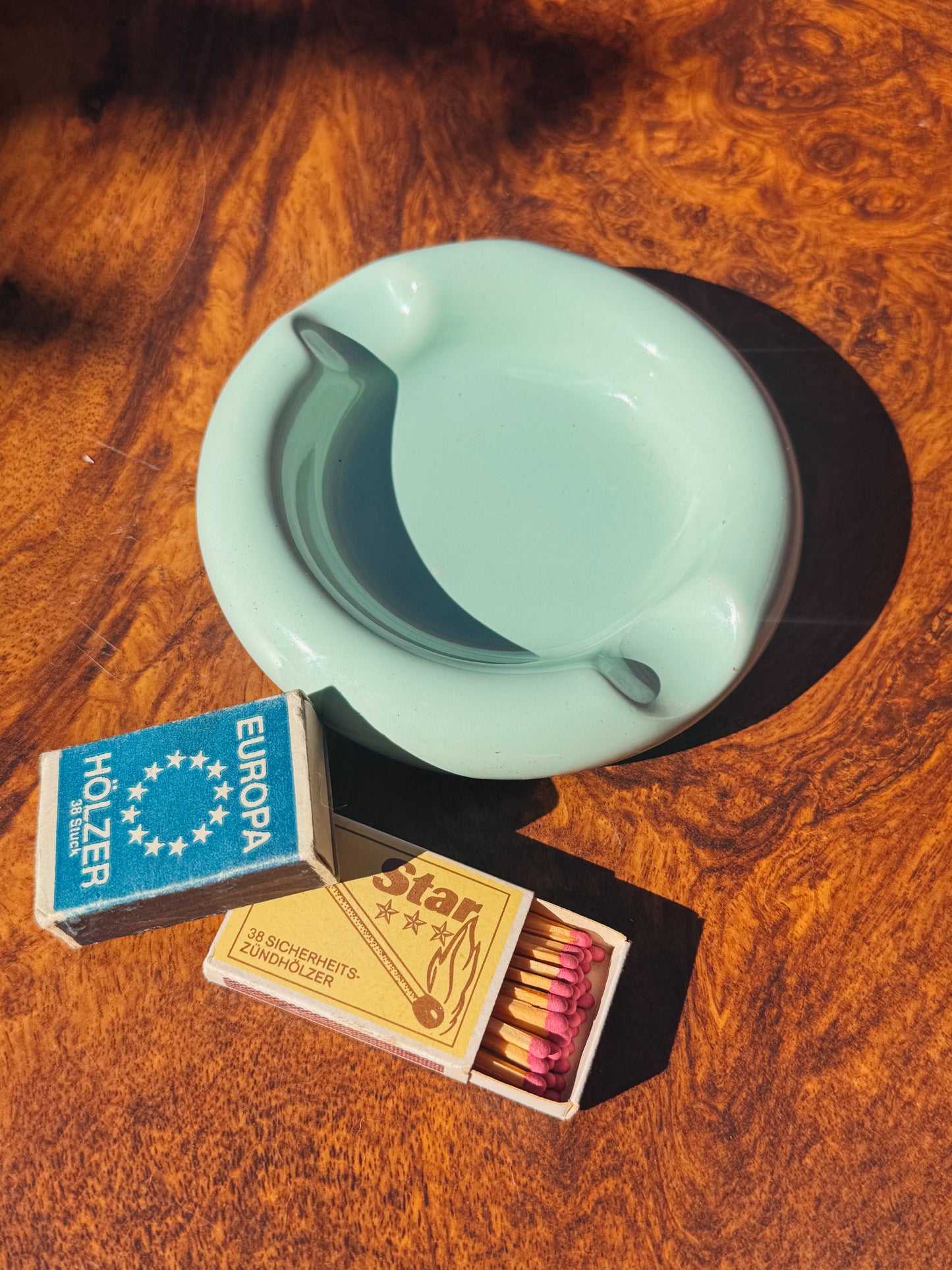Vintage Pastel Green Ceramic Ashtray, Postmodern Design, Circa 1980