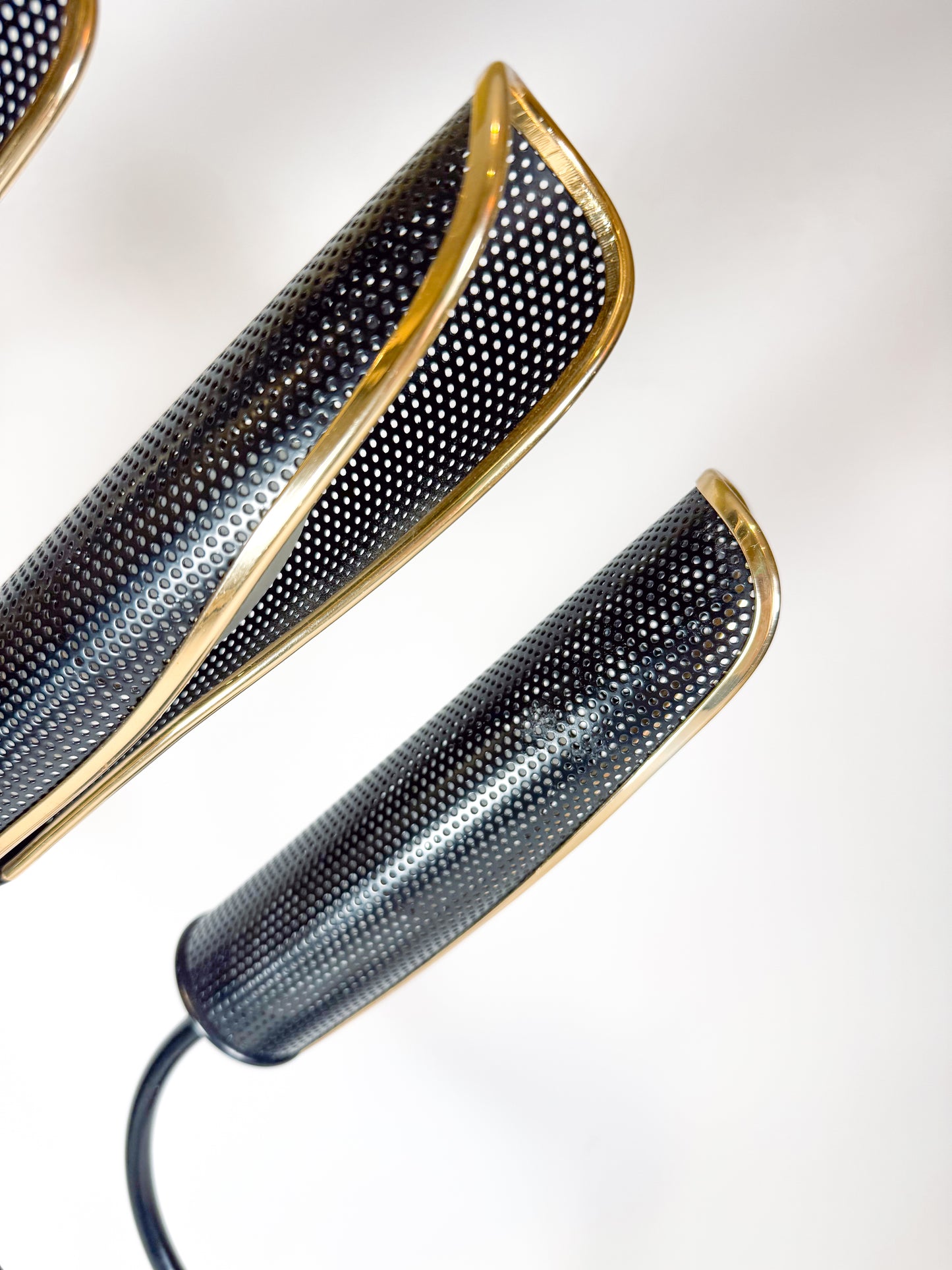 1980s Postmodern Black and Gold Sculptural Table Lamp with 3-Light Settings